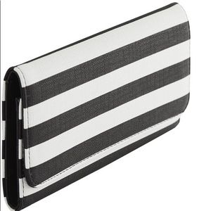 kut from the kloth wallet